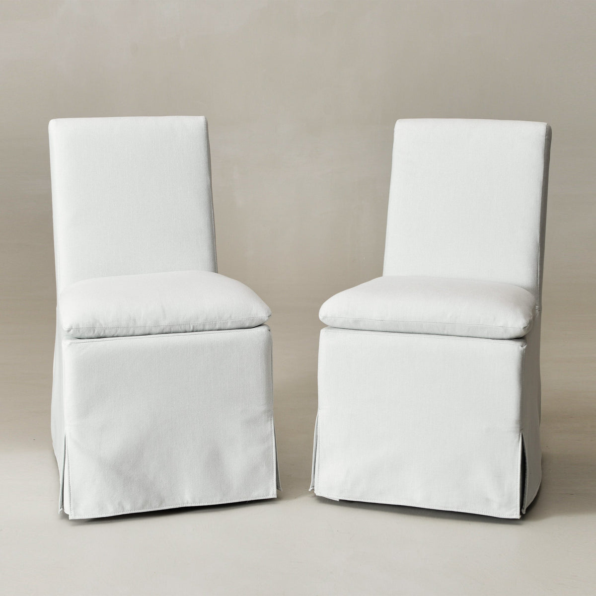Dining seating