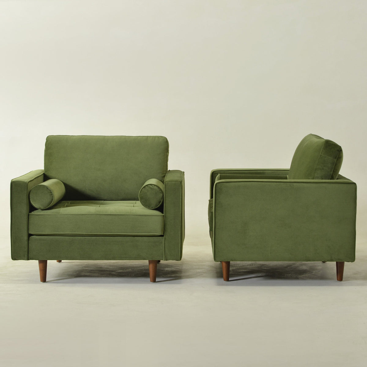 Tiziano Tufted Armchair with Accent Pillows