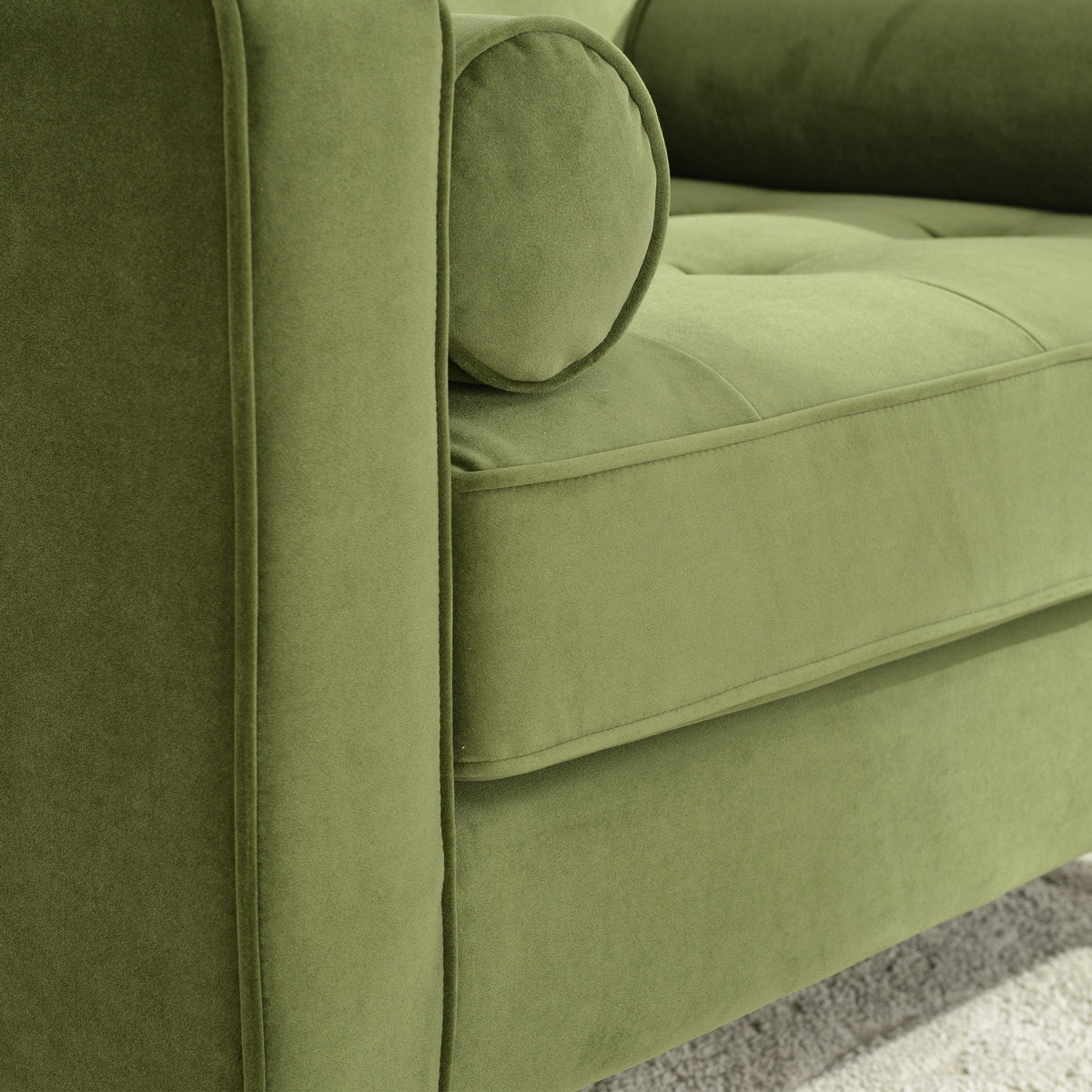 Tiziano Tufted Armchair with Accent Pillows