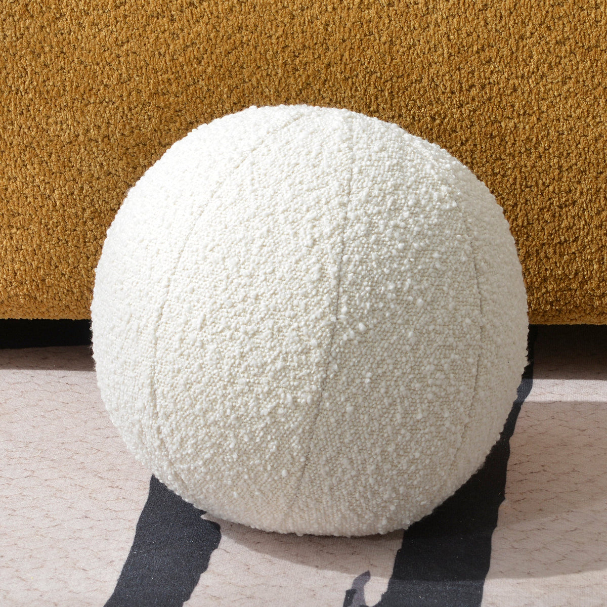 Jules Bouclé Round Pillow